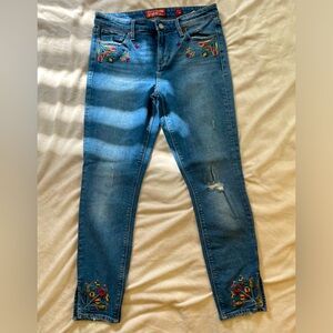 Lucky jeans.  Embroidered.  Size 4/27.